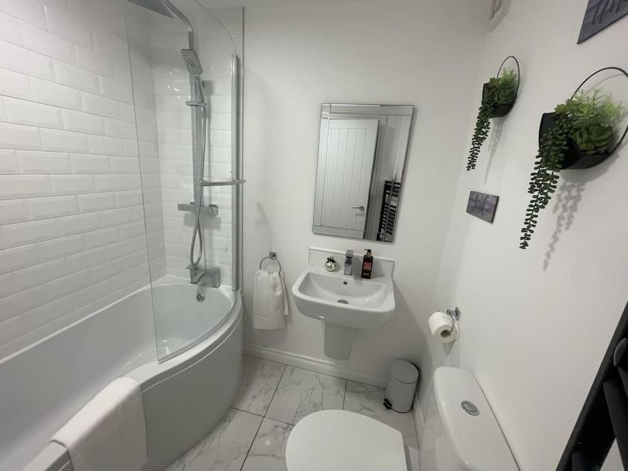 בלפסט Modern 1-Bed Apartment מראה חיצוני תמונה